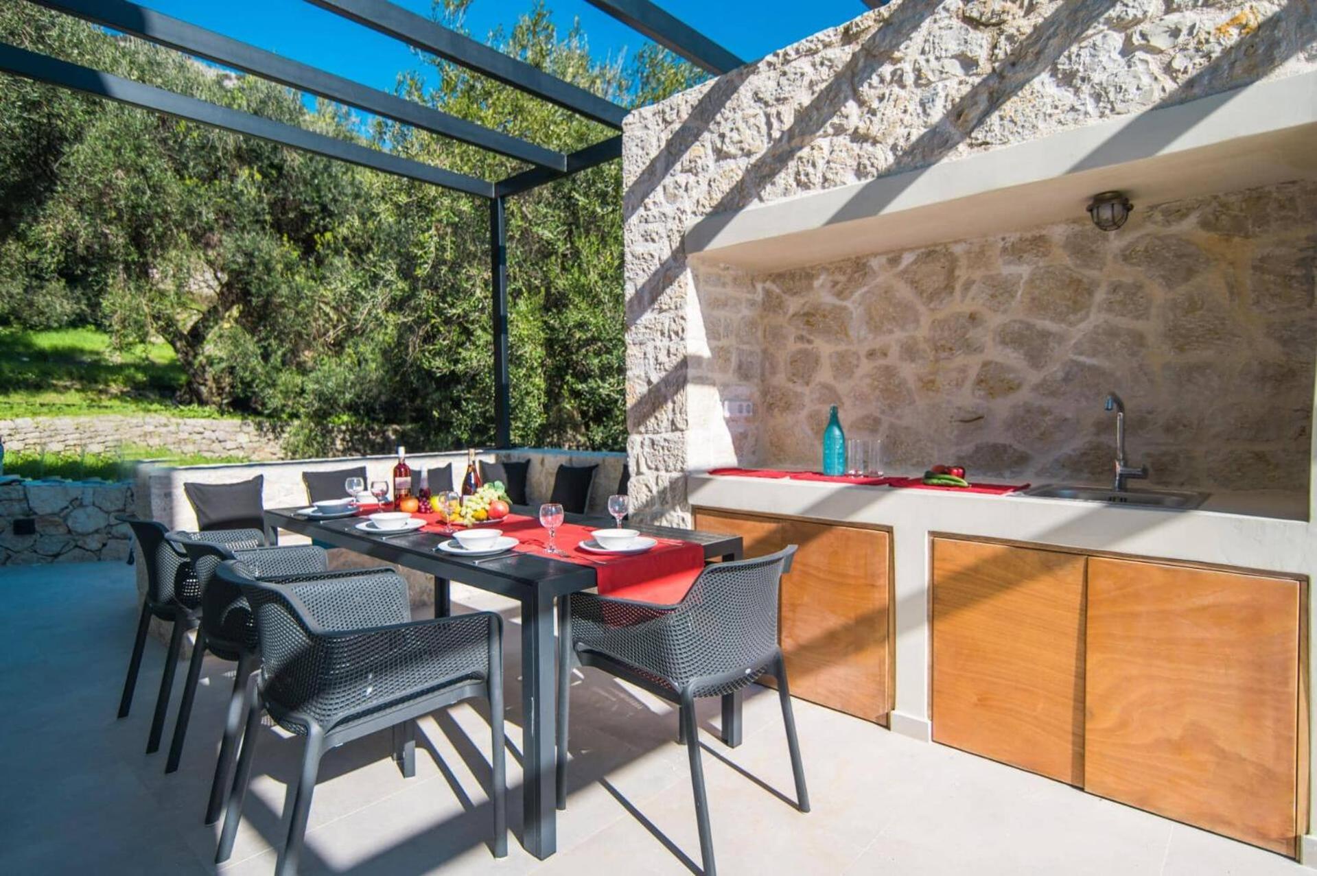 Villa Nissaki View 2 By Vigglatouri